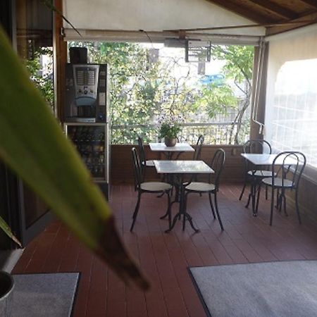 Hotel Sul Ponte Florence Ngoại thất bức ảnh